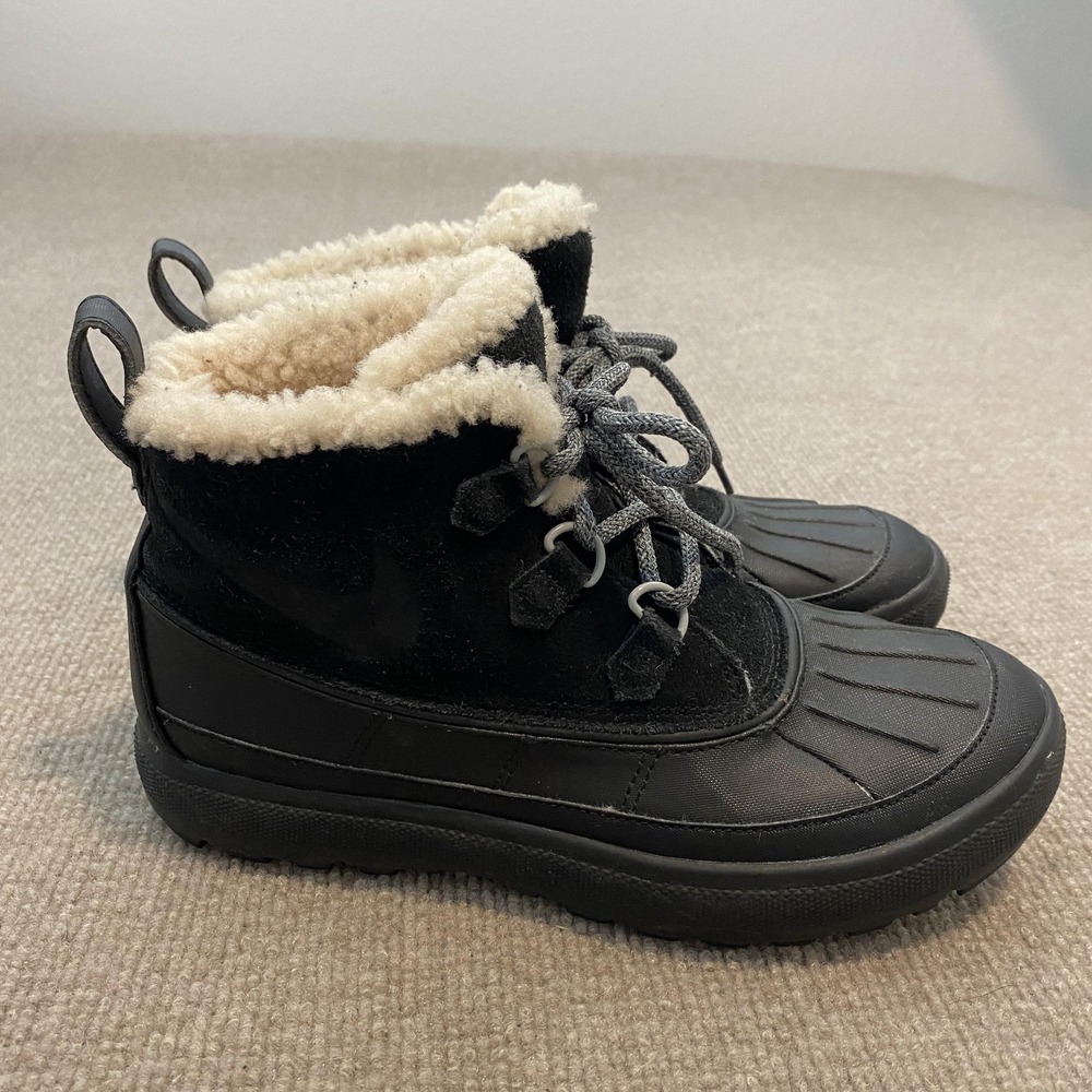 Nike Snow Boots Womens Size 7 Black‎ Faux Fur Lined Lace Up Ankle 537345-001